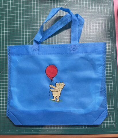 tote-bag-poo-bear-red-balloon-blue-jpg