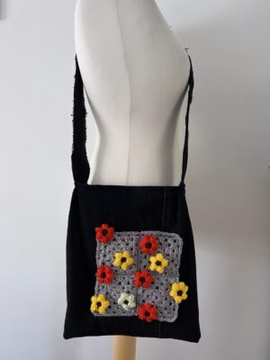 Granny Square & Flowers