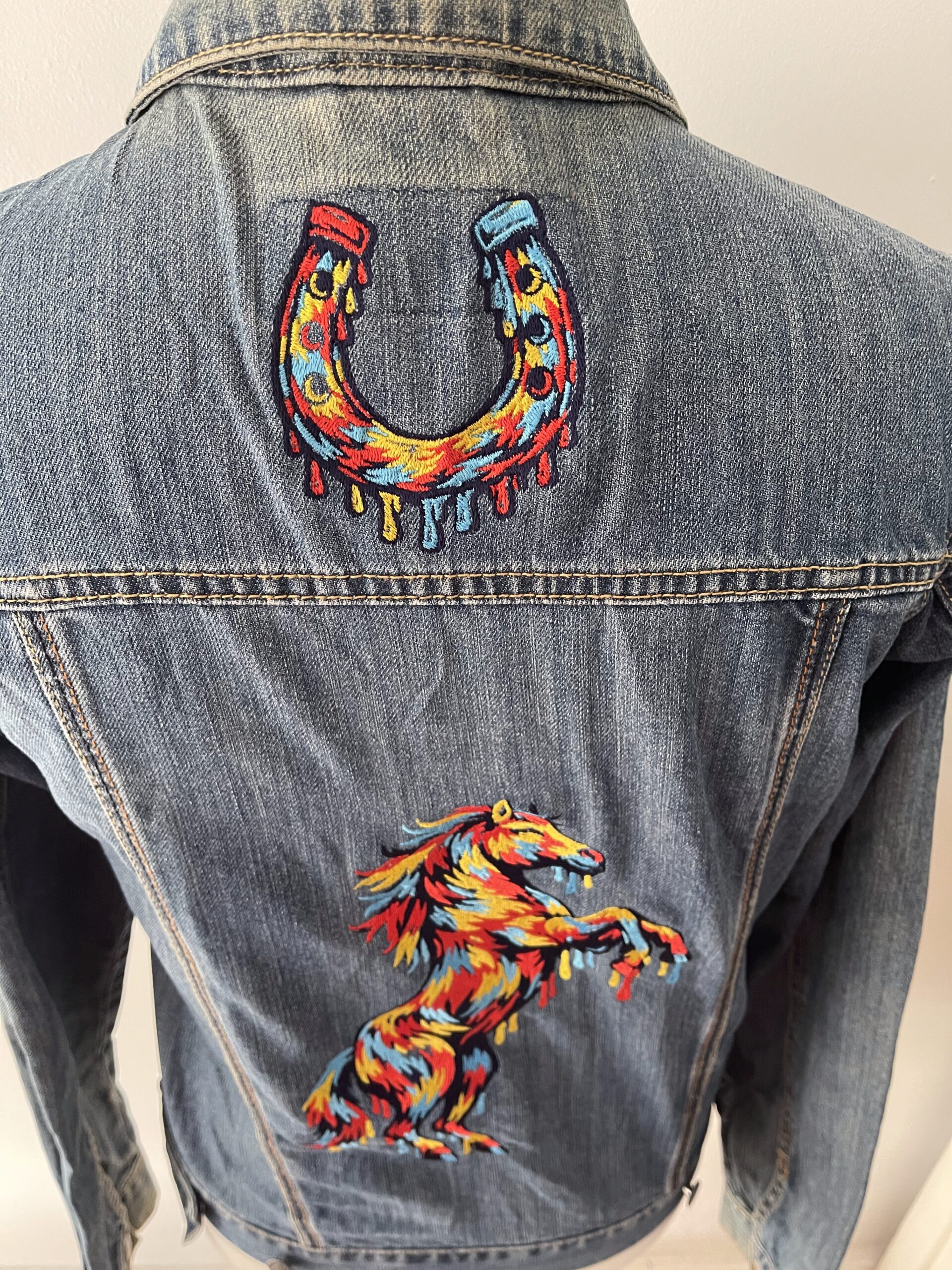 Drip Paint Horse - Image 4