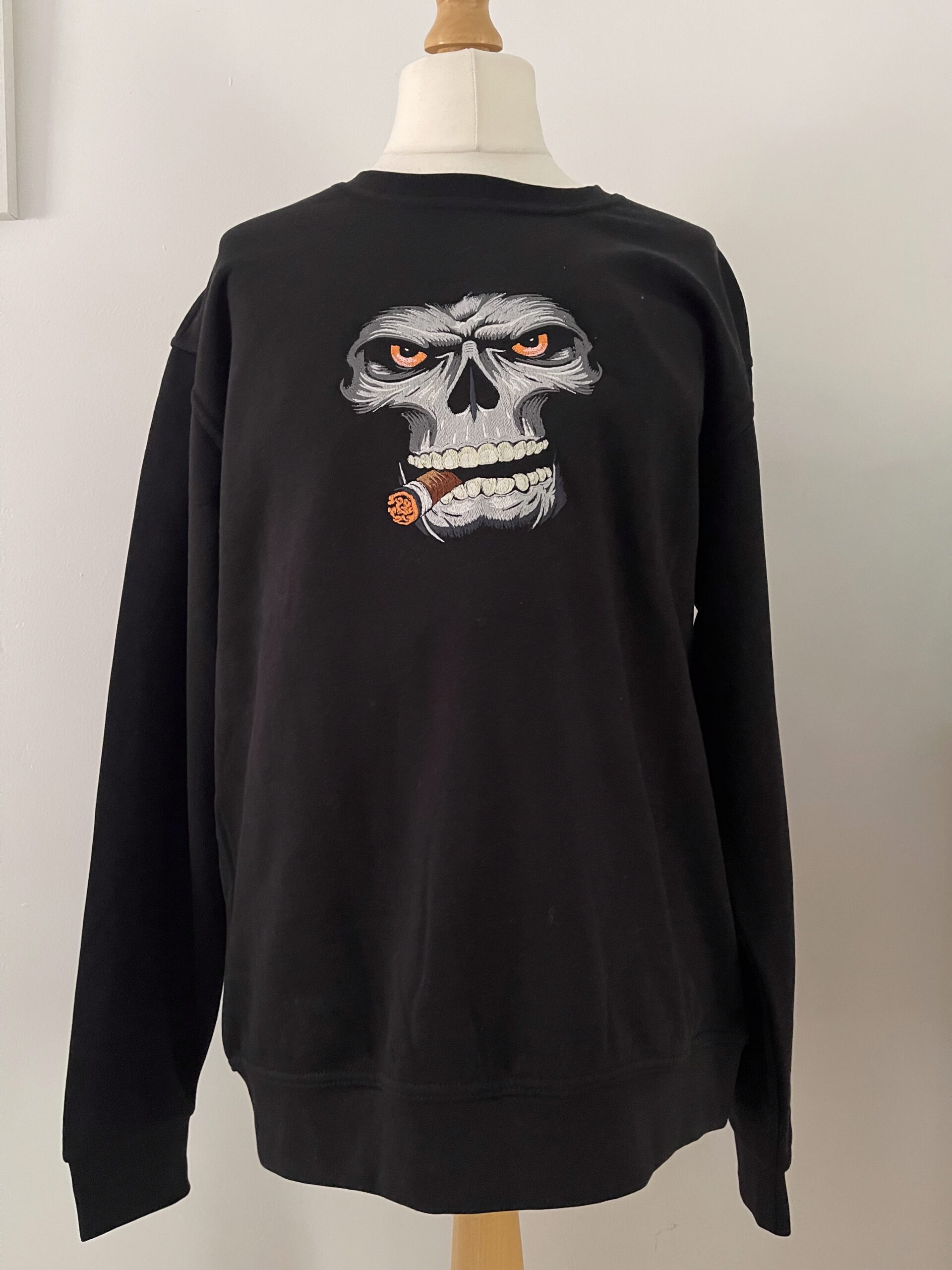 Glow‑in‑the‑Dark Skull